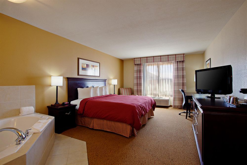 Hotel Tucson City Center, An Ascend Hotel Collection Member Exterior photo